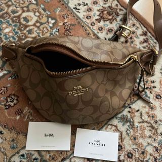 コーチ　coach ボディバック　肩掛け　バック　リュック