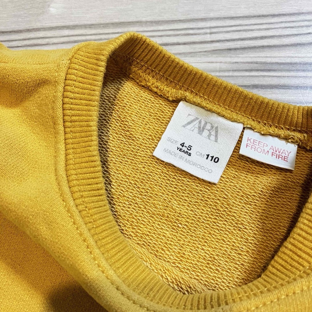 ZARA KIDS(ザラキッズ)の専用！【ZARA】ザラキッズ 裏毛 トレーナー 黄色 山吹色 サイズ110 キッズ/ベビー/マタニティのキッズ服女の子用(90cm~)(Tシャツ/カットソー)の商品写真