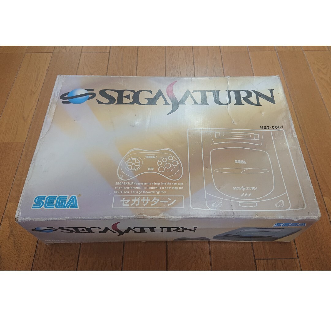 SEGA(セガ)の【箱付】セガサターン 初期型 本体 付属品一式 メンテナンス洗浄済 すぐ遊べます エンタメ/ホビーのゲームソフト/ゲーム機本体(家庭用ゲーム機本体)の商品写真