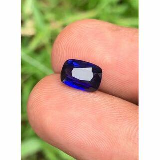 ロイヤルブルーサファイヤ 2.03ct Vivid Royal Blue 高級石