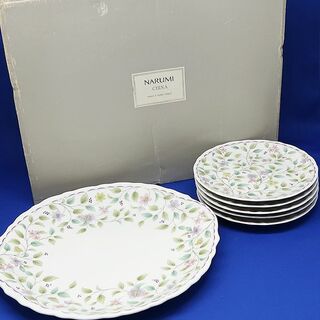 ナルミ(NARUMI)の未使用 NARUMI ナルミ チャイナ 花柄 大小 プレート セット　大皿 中皿(食器)