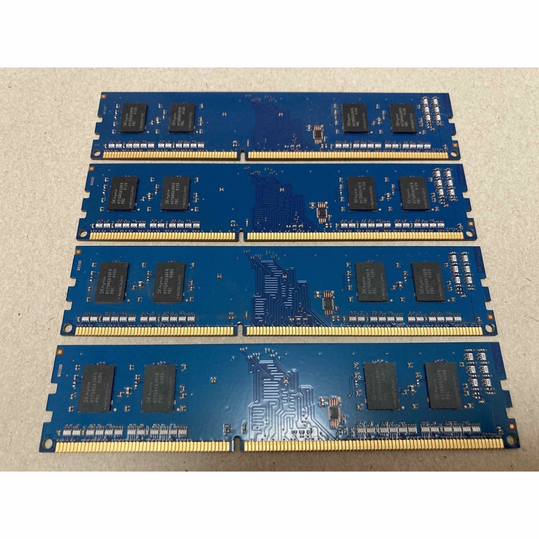 SK hynix メモリ PC3-12800U 2GB×4枚 合計8GB ③ スマホ/家電/カメラのPC/タブレット(PCパーツ)の商品写真