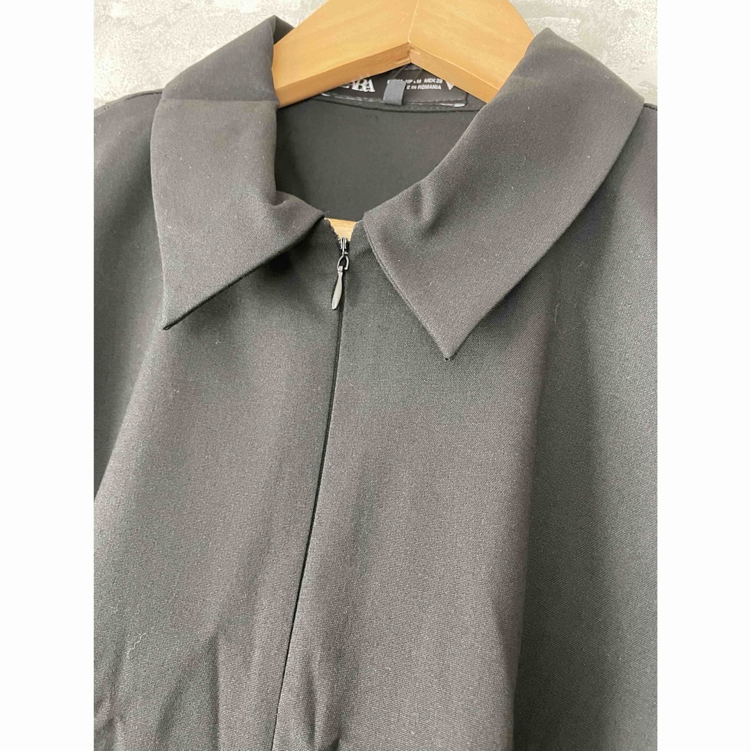 ZARA - ZARA ボックスプリーツ ショートワンピース Mサイズの ZARA - ZARA ボックスプリーツ ショートワンピース Mサイズの