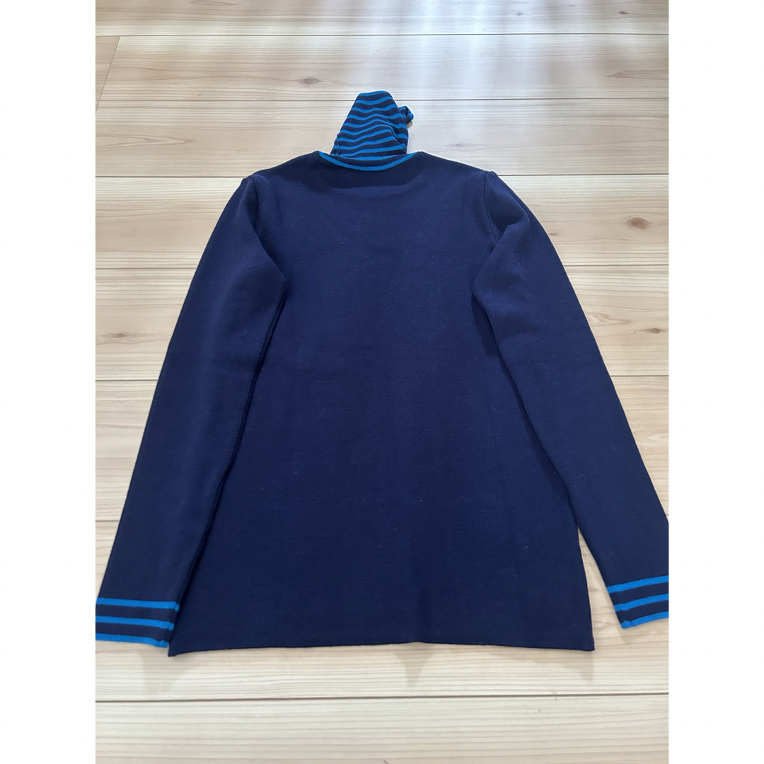 超美品 ネイビー ブルー 薄手 デザイン タートルニットの通販 by