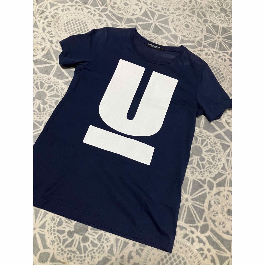 UNDERCOVER(アンダーカバー)のundercover アンダーカバー　Uロゴ　Tシャツ　XS ネイビー メンズのトップス(Tシャツ/カットソー(半袖/袖なし))の商品写真