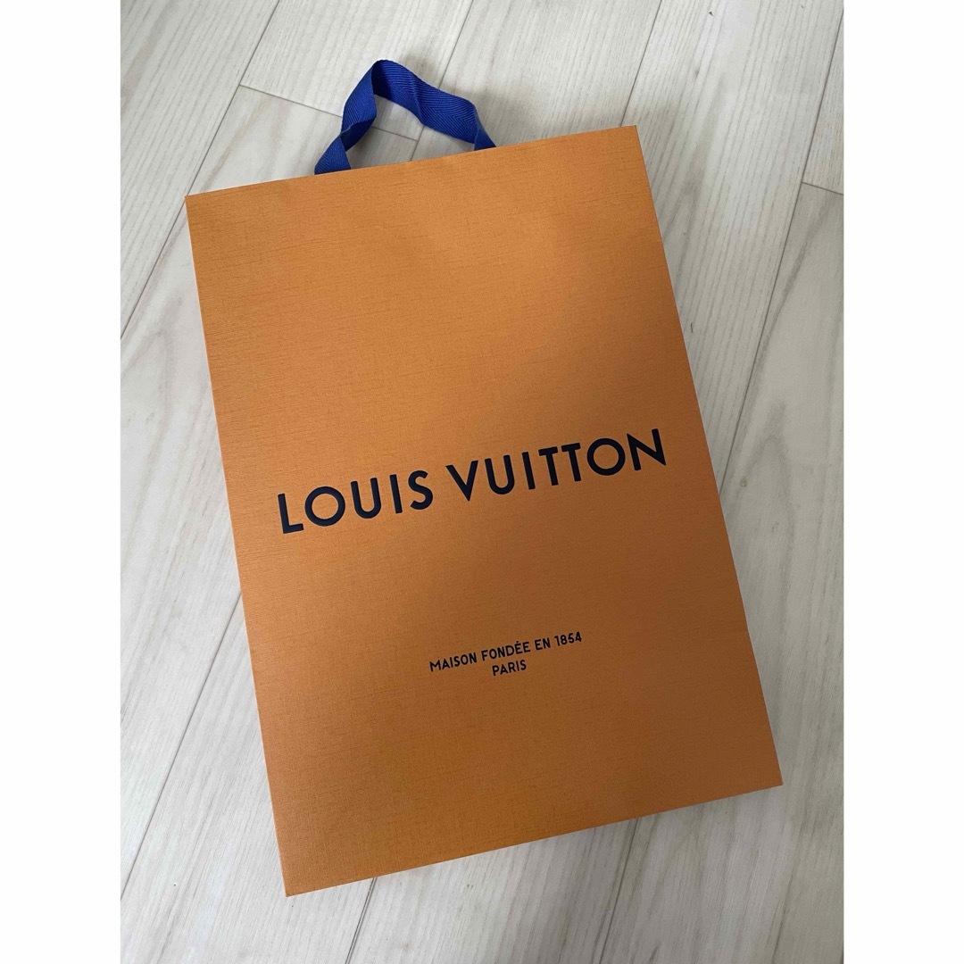 LOUIS VUITTON ショッパー　紙袋 レディースのバッグ(ショップ袋)の商品写真