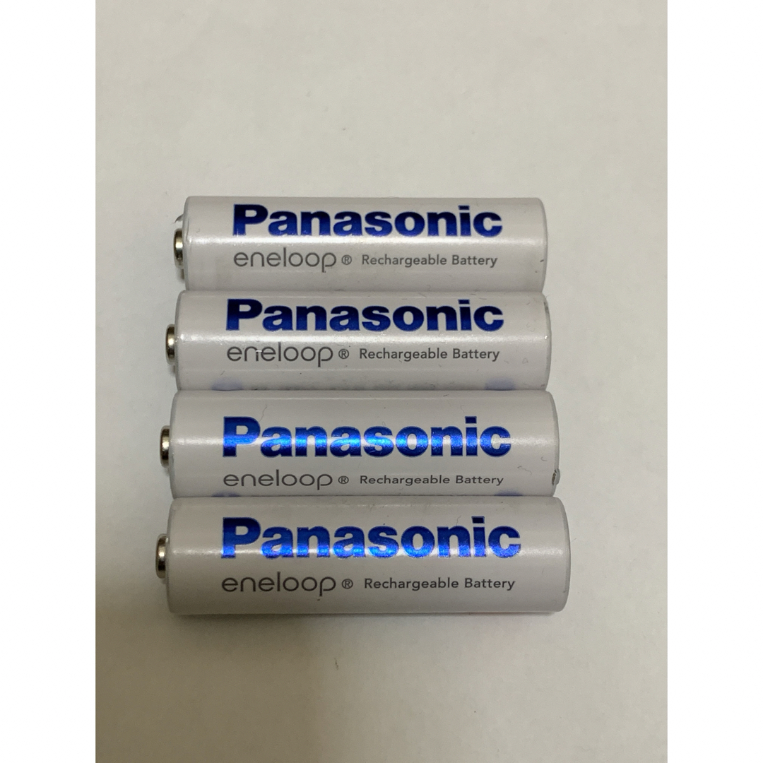 Panasonic(パナソニック)の充電式ニッケル水素電池 単３形 ４本(A) スマホ/家電/カメラのスマートフォン/携帯電話(バッテリー/充電器)の商品写真