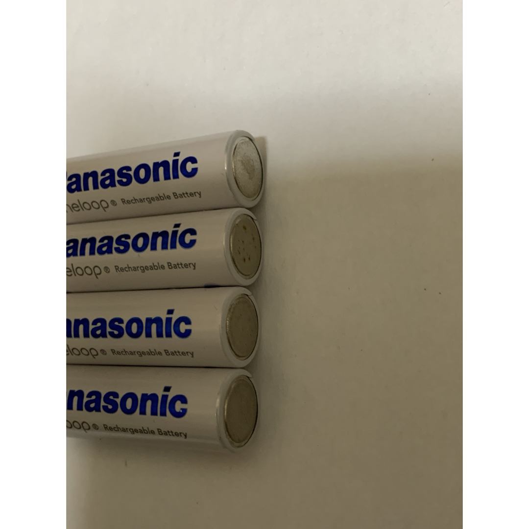 Panasonic(パナソニック)の充電式ニッケル水素電池 単３形 ４本(B) スマホ/家電/カメラのスマートフォン/携帯電話(バッテリー/充電器)の商品写真