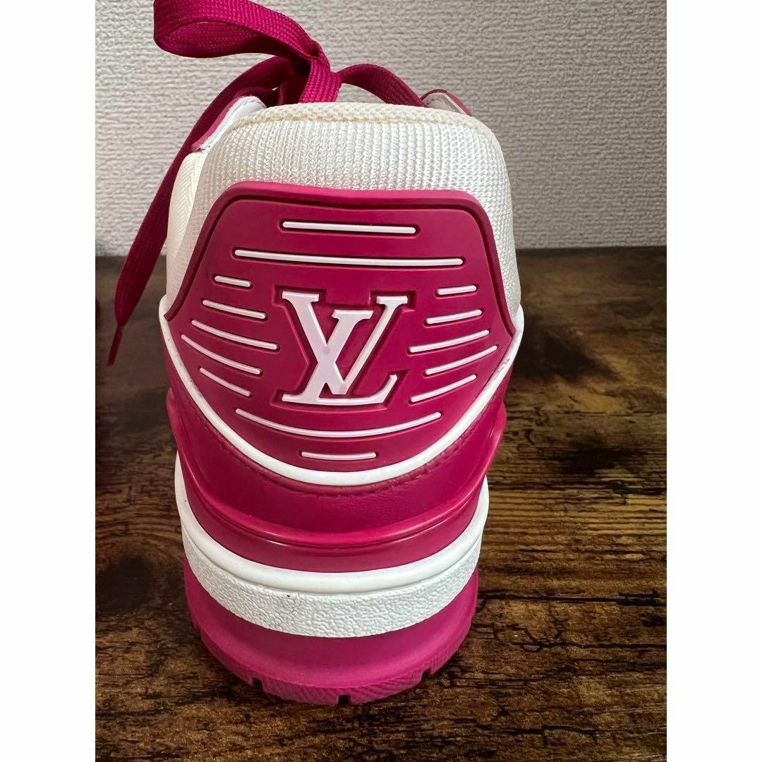 LOUIS VUITTON(ルイヴィトン)の【特割セール】ルイヴィトン LV トレイナー スニーカー 27cm ピンク 正規 メンズの靴/シューズ(スニーカー)の商品写真