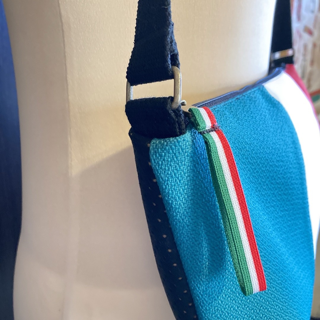 No.224  イタリアカラーボディバッグ　ハンドメイド メンズのバッグ(ボディーバッグ)の商品写真