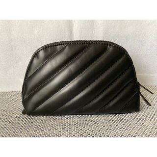 イヴサンローラン(Yves Saint Laurent)の【YSL】イヴ•サンローラン ノベルティラージポーチ ブラック 【新品未使用】(ポーチ)