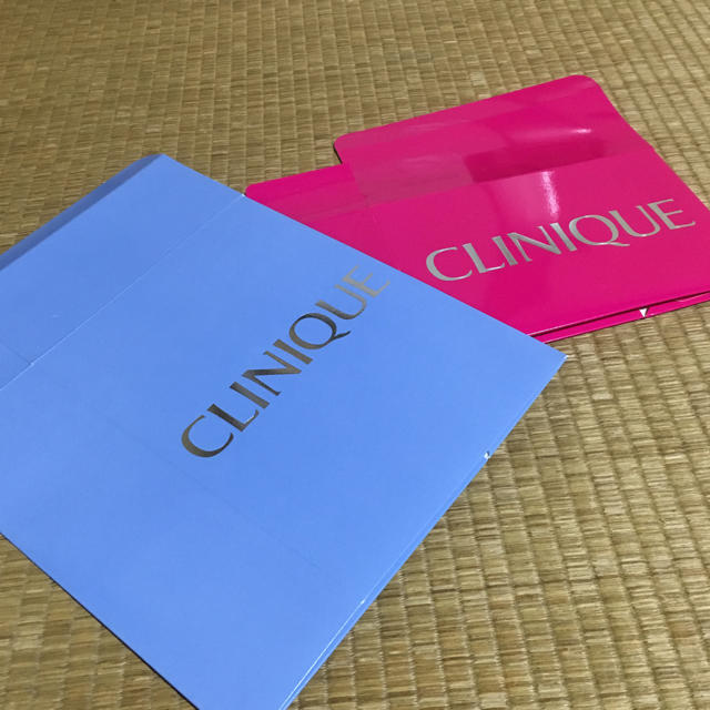 CLINIQUE(クリニーク)のクリニーク 箱 2点セット レディースのバッグ(ショップ袋)の商品写真