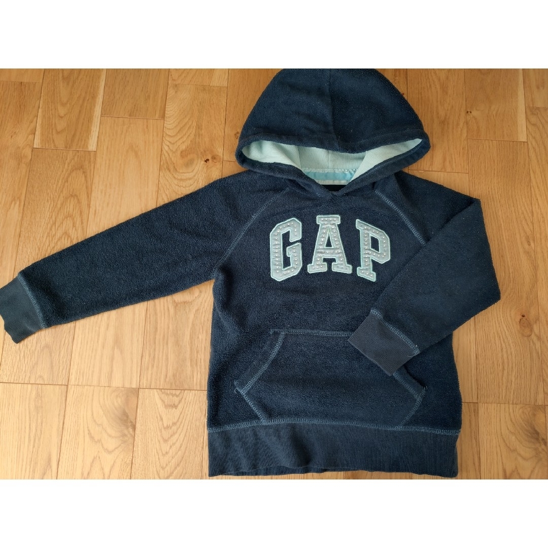 GAP Kids(ギャップキッズ)のGAPキッズ120 フード付きトレーナー キッズ/ベビー/マタニティのキッズ服女の子用(90cm~)(ジャケット/上着)の商品写真