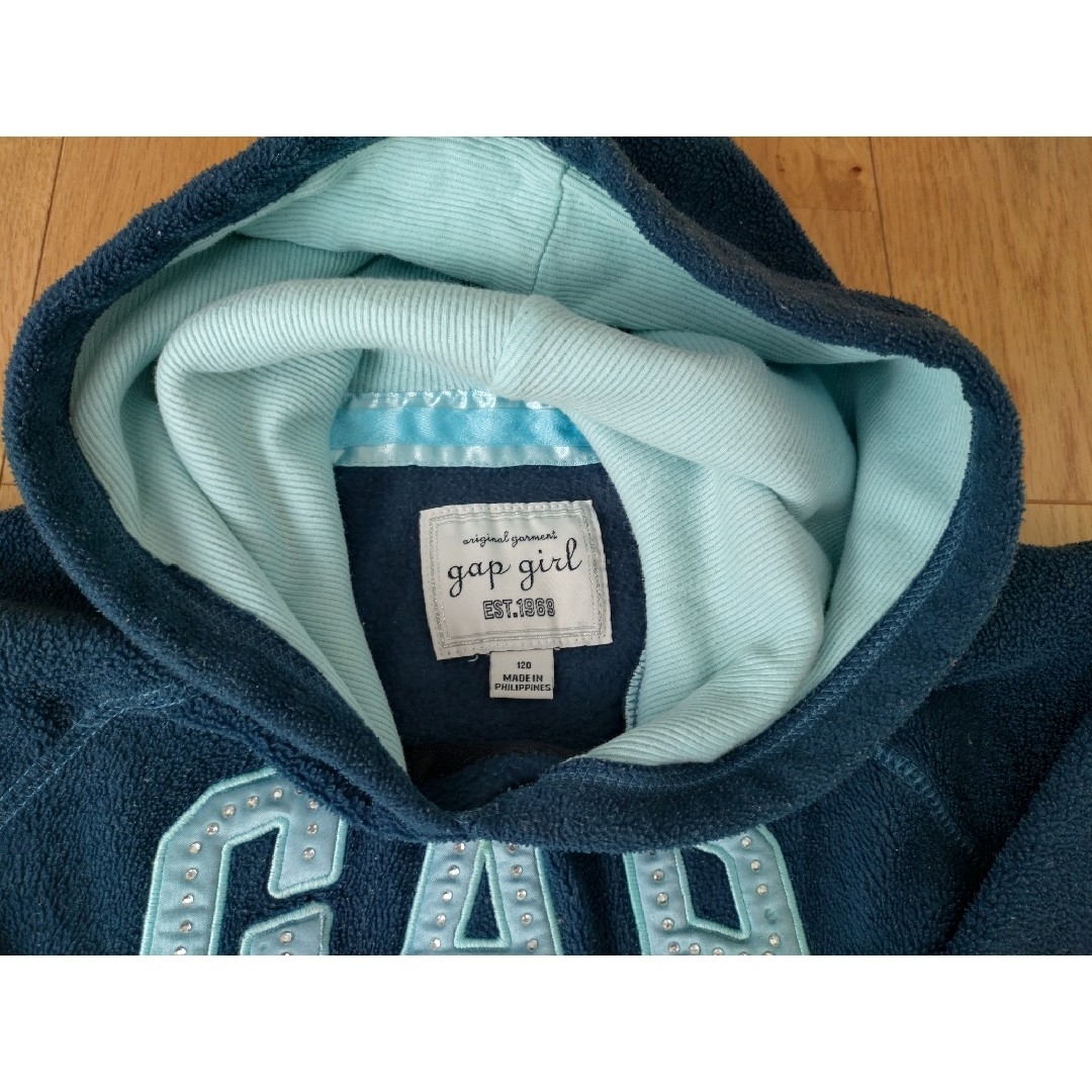 GAP Kids(ギャップキッズ)のGAPキッズ120 フード付きトレーナー キッズ/ベビー/マタニティのキッズ服女の子用(90cm~)(ジャケット/上着)の商品写真