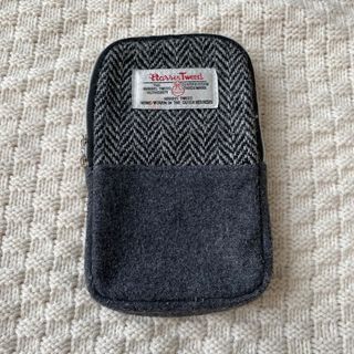 ハリスツイード(Harris Tweed)のハリスツイード　ポーチ　スマホケース(ポーチ)