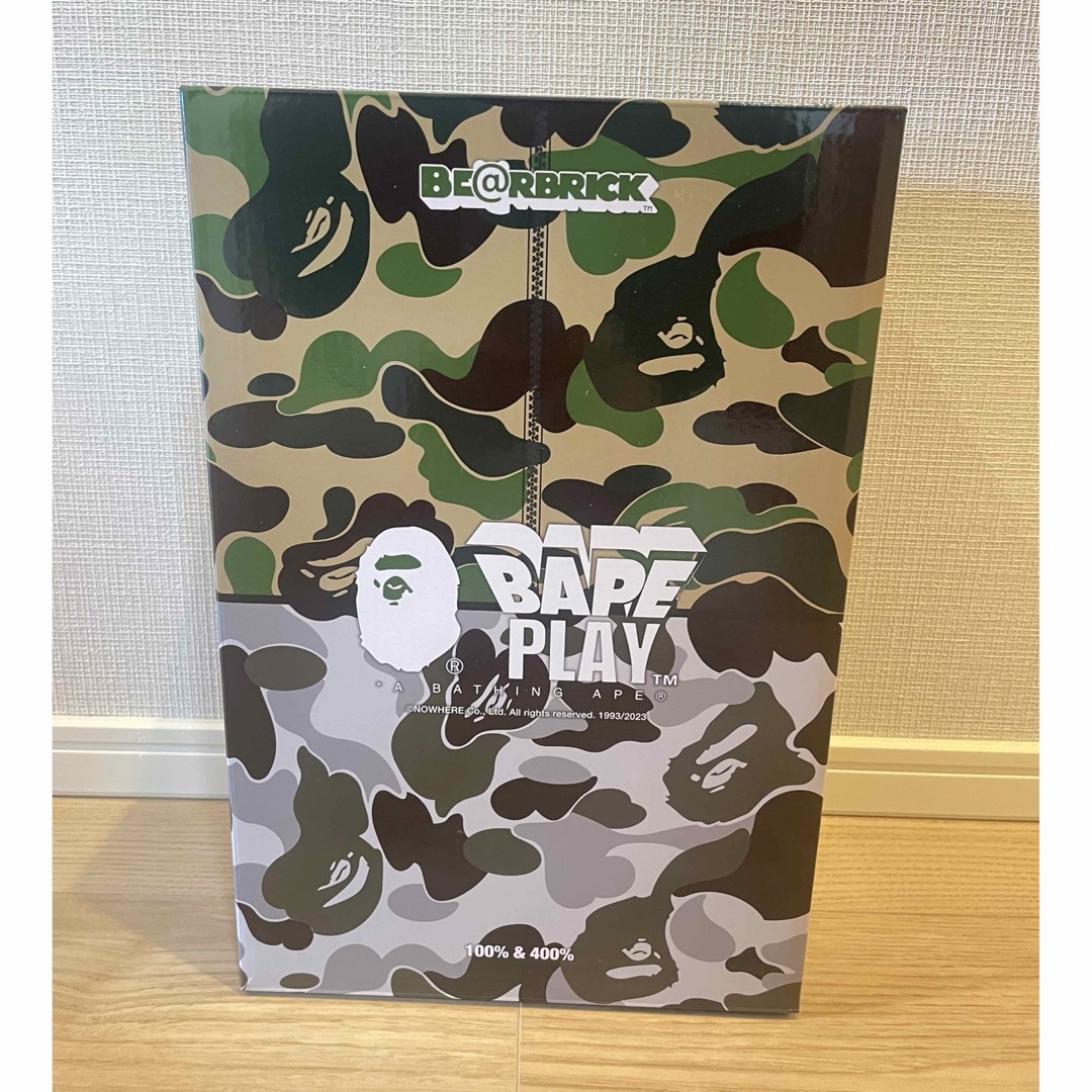 A BATHING APE(アベイシングエイプ)のBE@RBRICK BAPE CANADA GOOSE SHARK  エンタメ/ホビーのフィギュア(その他)の商品写真