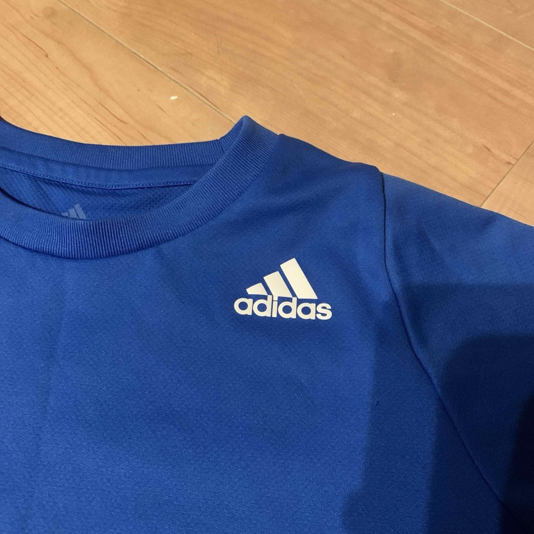 adidas(アディダス)のadidas☆Tシャツ☆150cm キッズ/ベビー/マタニティのキッズ服男の子用(90cm~)(Tシャツ/カットソー)の商品写真