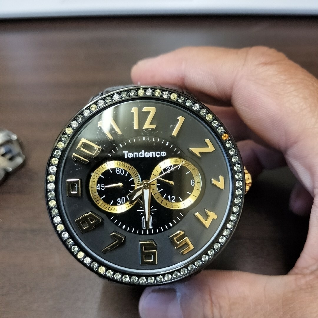 Tendence(テンデンス)の腕時計   4本セット メンズの時計(腕時計(アナログ))の商品写真