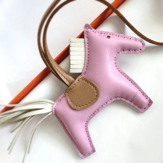 エルメス(Hermes)のHERMES ロデオ 新品未使用 PM サイズ モーヴ◦シルヴェストル クレ(チャーム)