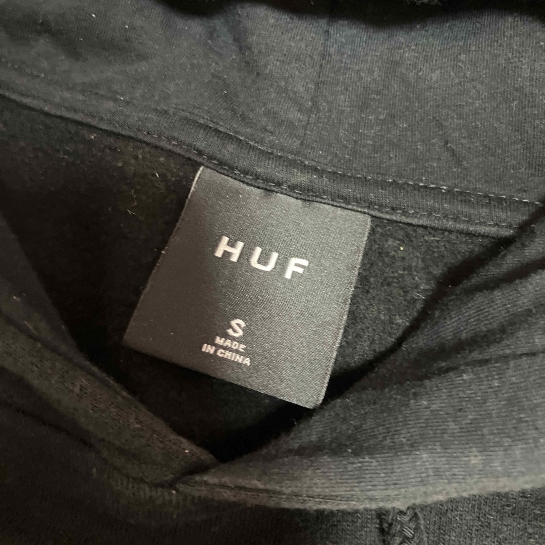 HUF(ハフ)のHUF ハフ トライアングル ロゴ パーカー プルオーバー 黒 長袖 裏起毛 S メンズのトップス(パーカー)の商品写真