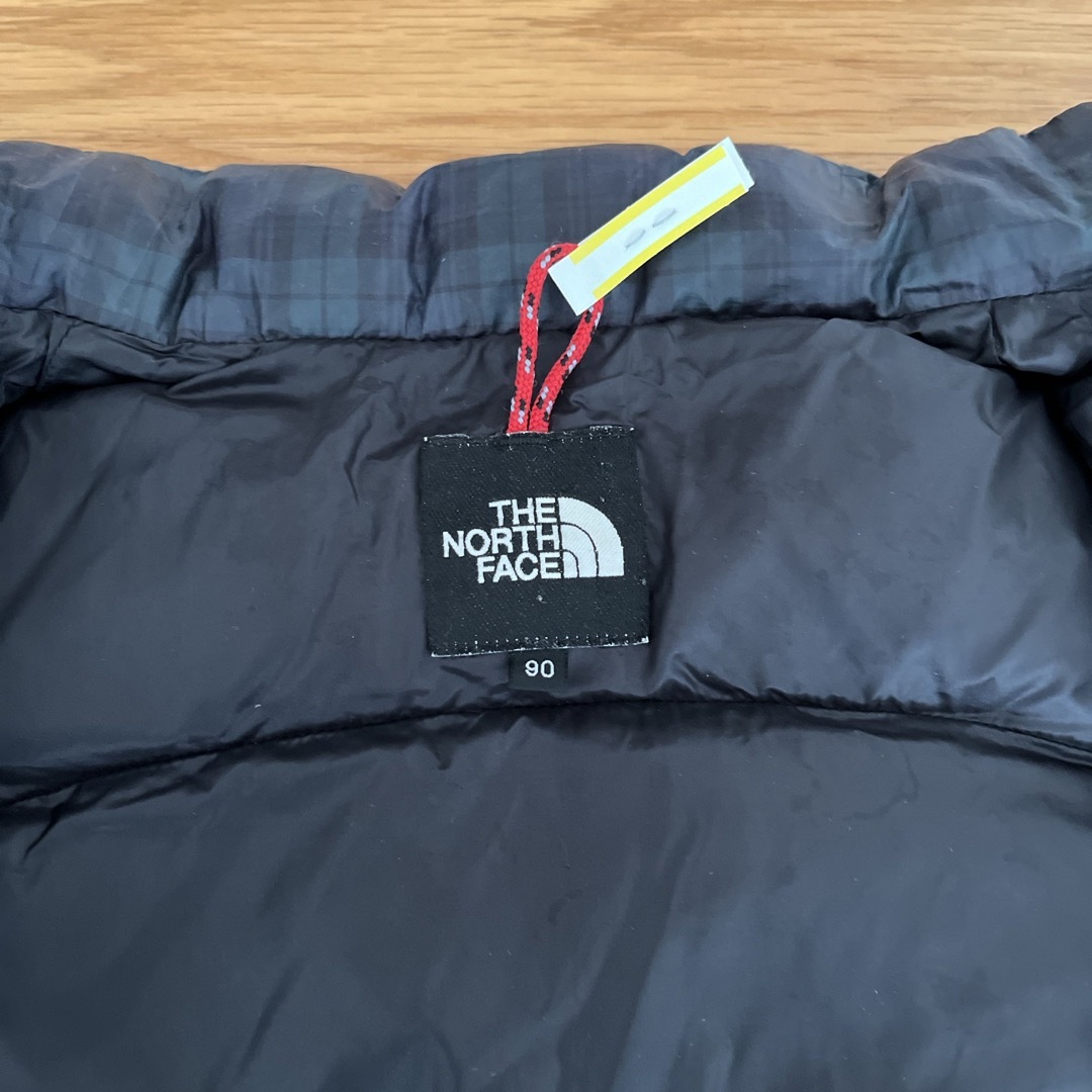 THE NORTH FACE(ザノースフェイス)のノースフェイスダウン　90センチ キッズ/ベビー/マタニティのキッズ服男の子用(90cm~)(ジャケット/上着)の商品写真