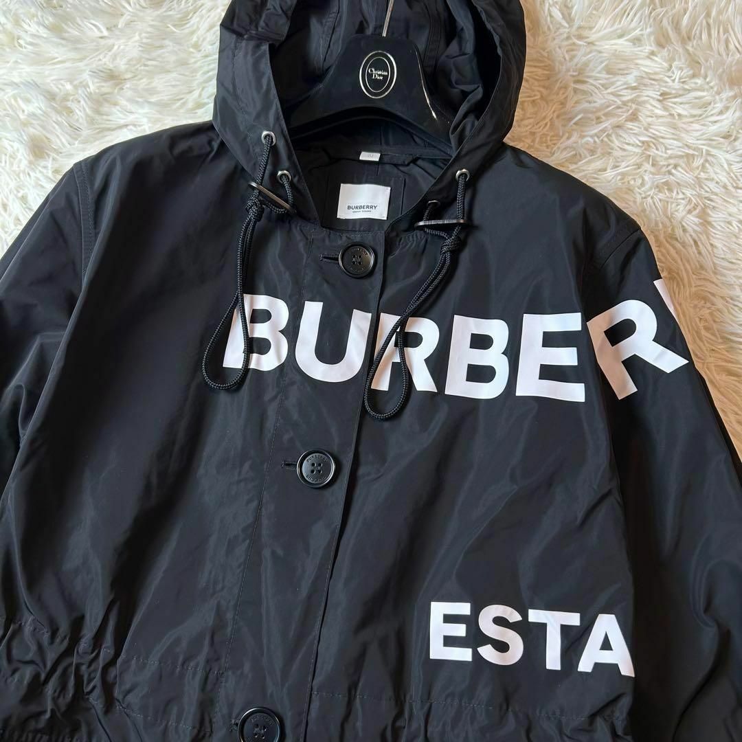 BURBERRY(バーバリー)の極美品BURBERRY 現行 ホースフェリープリント ロングジャケット レディースのジャケット/アウター(ブルゾン)の商品写真