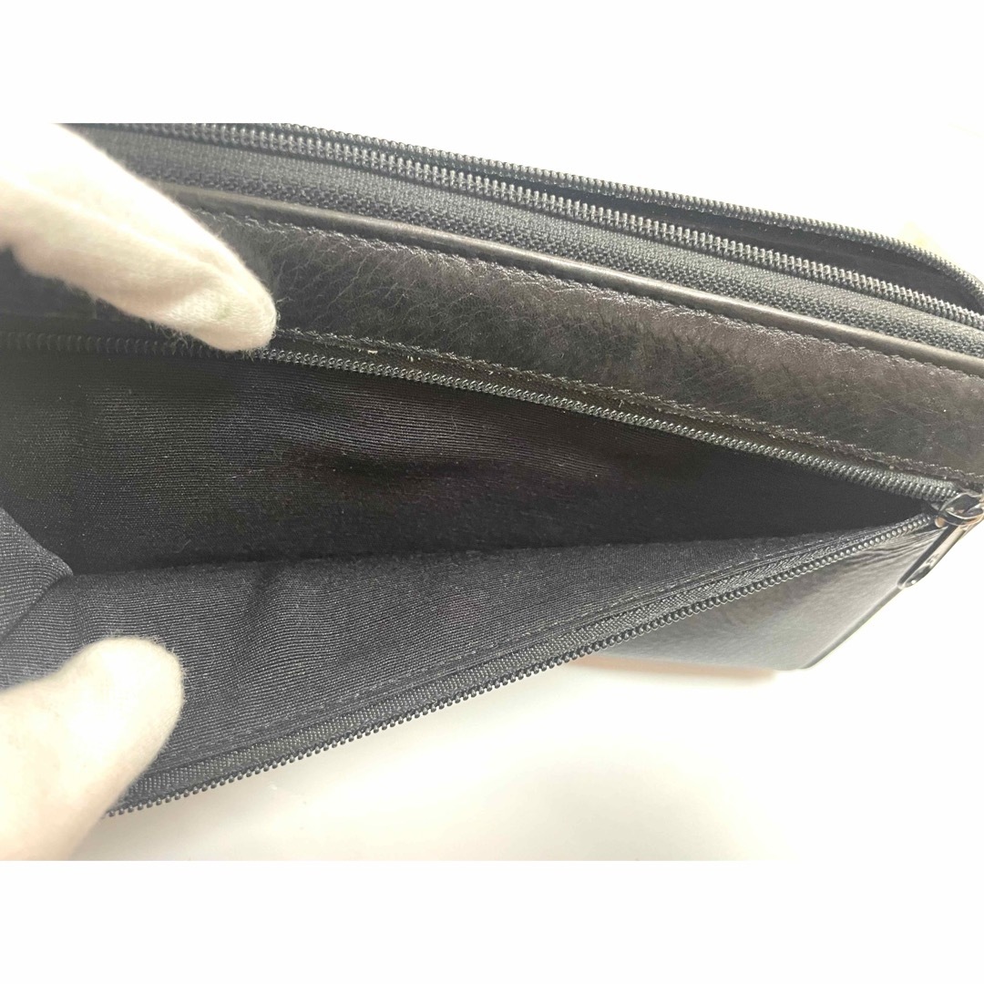 GUESS(ゲス)のGUESS 長財布 黒 ラウンドファスナー レザー　三角ロゴ レディースのファッション小物(財布)の商品写真