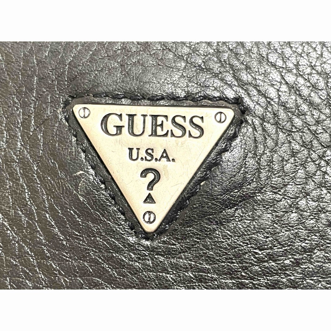 GUESS(ゲス)のGUESS 長財布 黒 ラウンドファスナー レザー　三角ロゴ レディースのファッション小物(財布)の商品写真