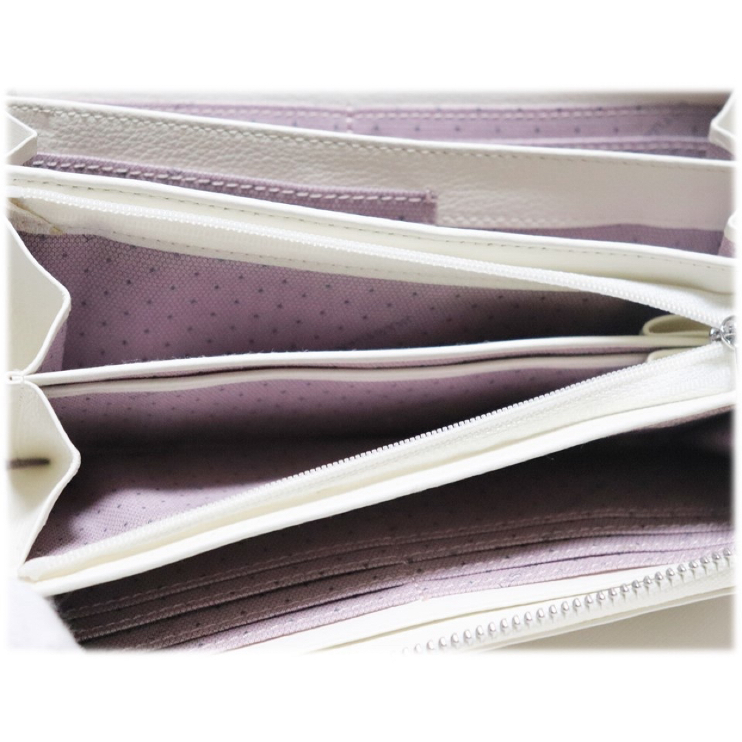JILLSTUART(ジルスチュアート)の《ジルスチュアート》新品 花びらが素敵なデザイン レザーL字ファスナー式長財布 レディースのファッション小物(財布)の商品写真