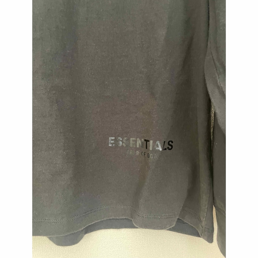 Essential(エッセンシャル)のEssentials ロンT fear of god エッセンシャルズ メンズのトップス(Tシャツ/カットソー(半袖/袖なし))の商品写真