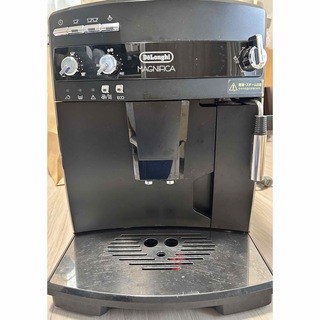 デロンギ(DeLonghi)のデロンギ　全自動コーヒーメーカー ブラック マグニフィカ ESAM03110B(エスプレッソマシン)