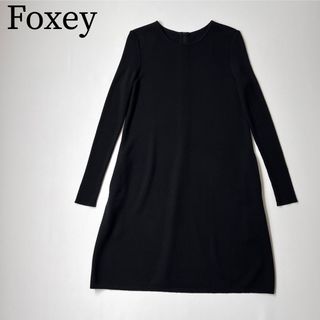 フォクシー(FOXEY)の美品　Foxey フォクシー　ニットワンピース　ニットドレス　袖リブデザイン(ひざ丈ワンピース)