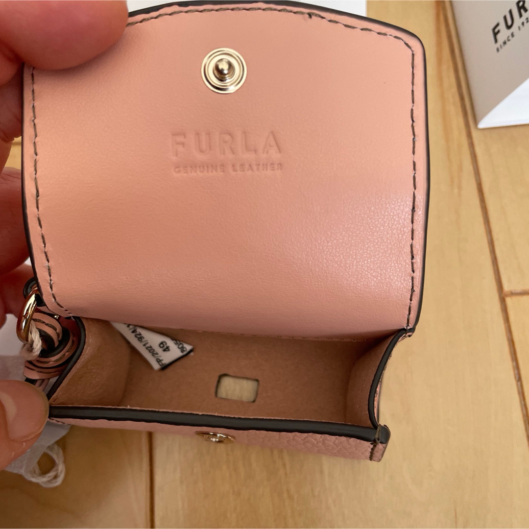 Furla(フルラ)のFURLA ミニポーチ　AirPodsケース　イヤホンケース レディースのファッション小物(キーホルダー)の商品写真