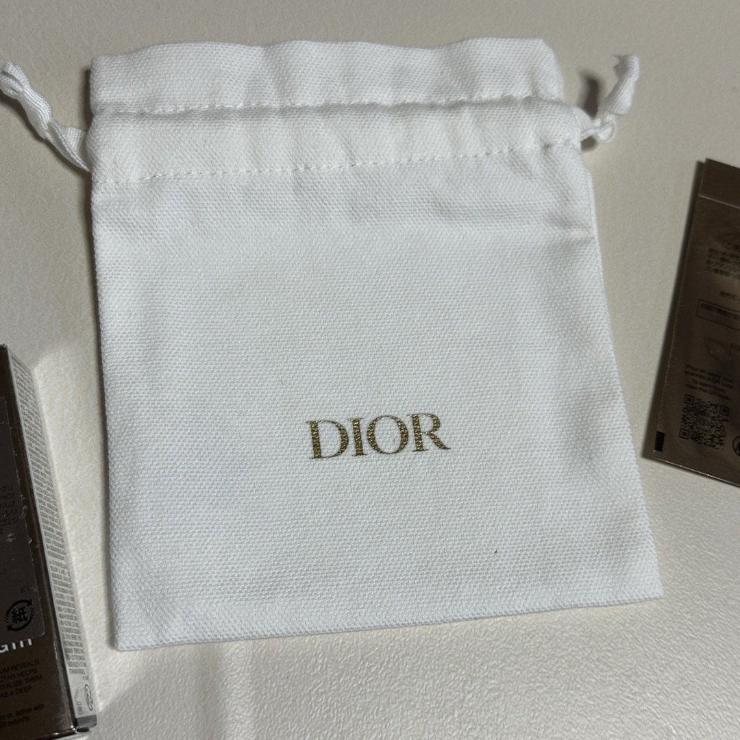 Christian Dior(クリスチャンディオール)のディオールサンプルセット　巾着ポーチ付き コスメ/美容のスキンケア/基礎化粧品(その他)の商品写真