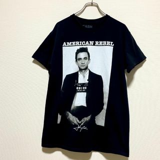 ミュージックティー(MUSIC TEE)のアメリカ古着　ジョニーキャッシュ　バンT　半袖Tシャツ　ビッグプリント　J995(Tシャツ/カットソー(半袖/袖なし))