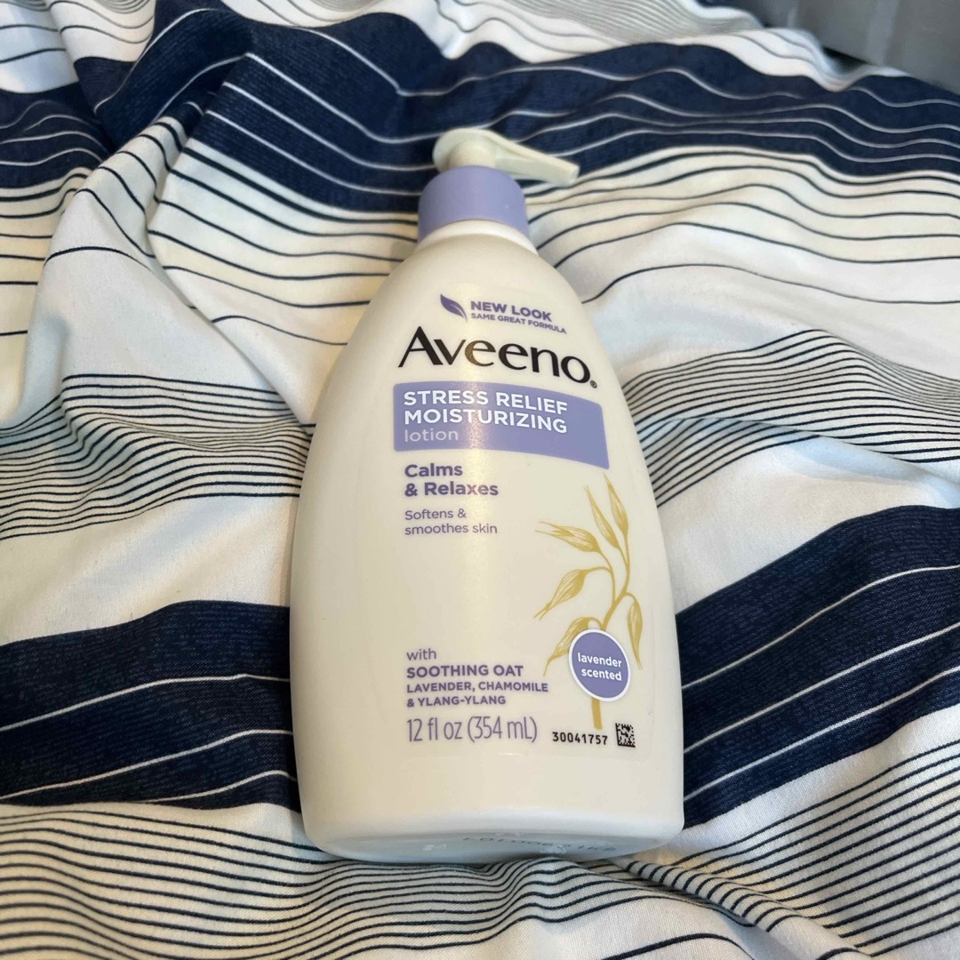 Aveeno ストレスリリーフ モイスチャライジングローション 354ml コスメ/美容のスキンケア/基礎化粧品(化粧水/ローション)の商品写真