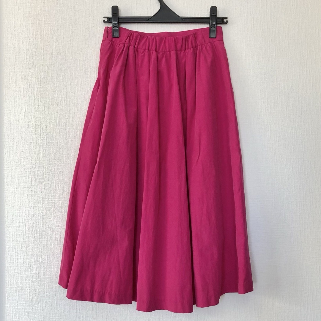 ViS(ヴィス)のViS   ロングフレアスカート　マゼンタピンク　薄手　春夏　Mサイズ レディースのスカート(ロングスカート)の商品写真
