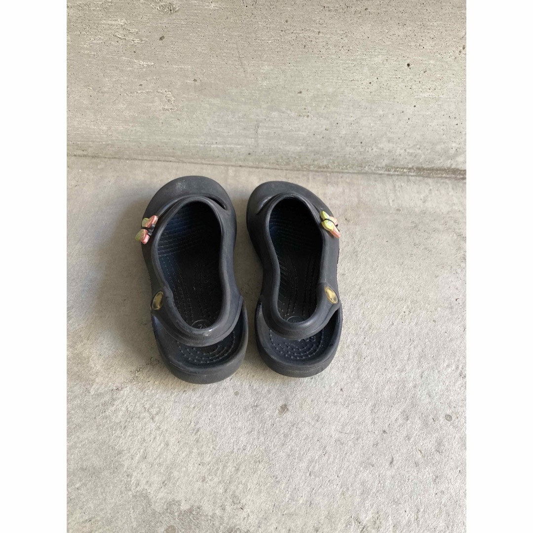 crocs(クロックス)のキッズ　クロックス　ストラップ　サイズ10  キッズ/ベビー/マタニティのキッズ靴/シューズ(15cm~)(サンダル)の商品写真