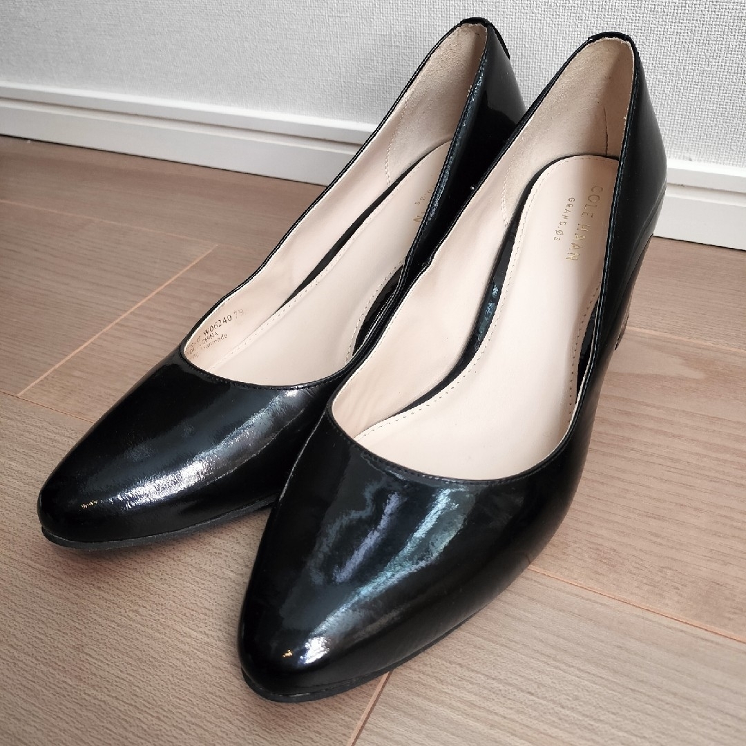 Cole Haan(コールハーン)の【美品】コールハーン　エナメルパンプス レディースの靴/シューズ(ハイヒール/パンプス)の商品写真