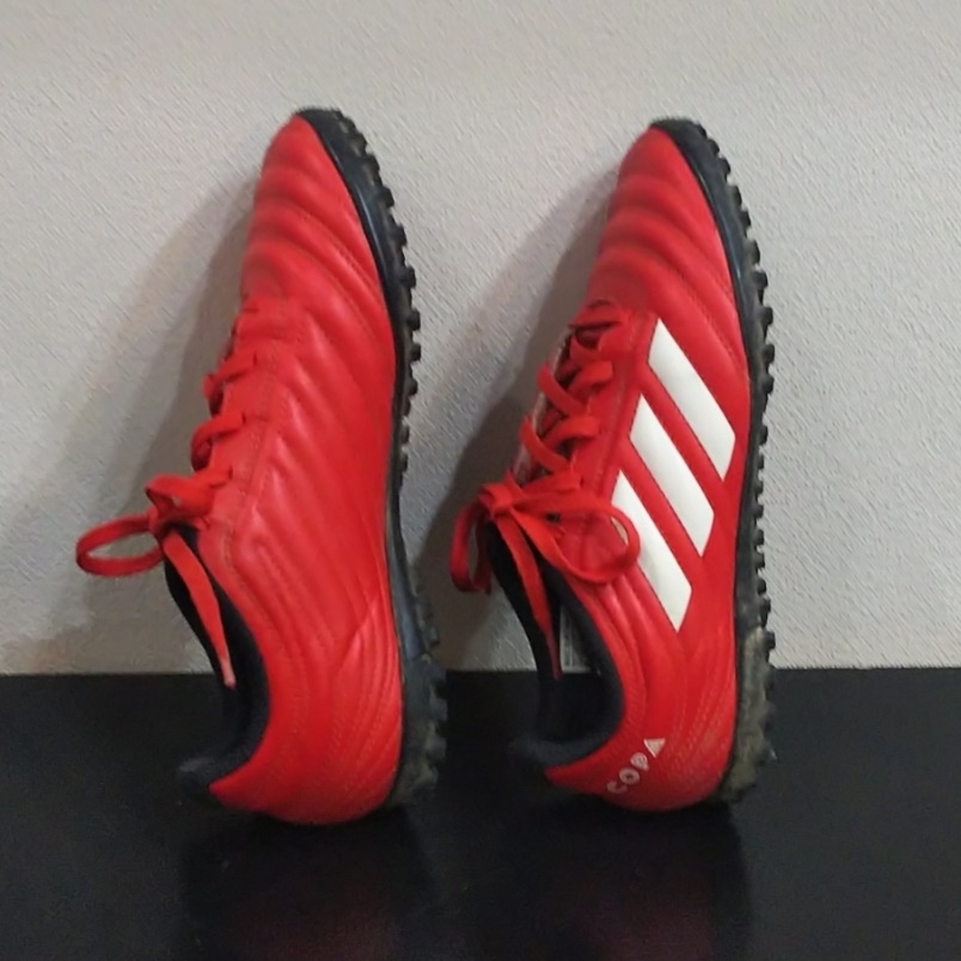 adidas(アディダス)のサッカー トレーニングシューズ(adidas) 22cm スポーツ/アウトドアのサッカー/フットサル(シューズ)の商品写真