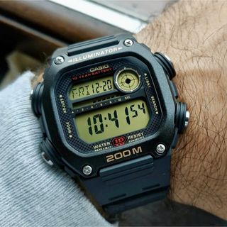 カシオ(CASIO)のカシオ　デジタル腕時計　新品未使用　アウトドア向け　200m防水　海外モデル(腕時計(デジタル))