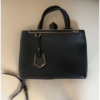 フェンディ(FENDI)のFENDI トゥージュール　黒(ハンドバッグ)