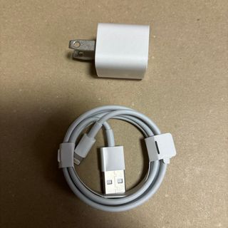 アイフォーン(iPhone)のiPhone用純正充電器　ライトニング用　未使用(バッテリー/充電器)