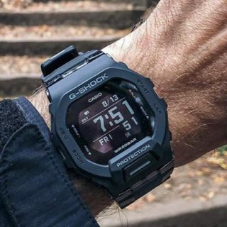 カシオ(CASIO)のカシオ　デジタル腕時計　G-SHOCK  スマホ連携　ランニング向け　海外モデル(腕時計(デジタル))