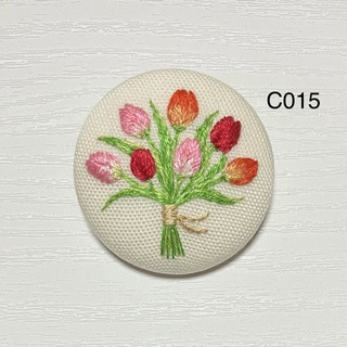 【C015】チューリップ刺繍ブローチ(ヘアゴム) ハンドメイド 花束 春
