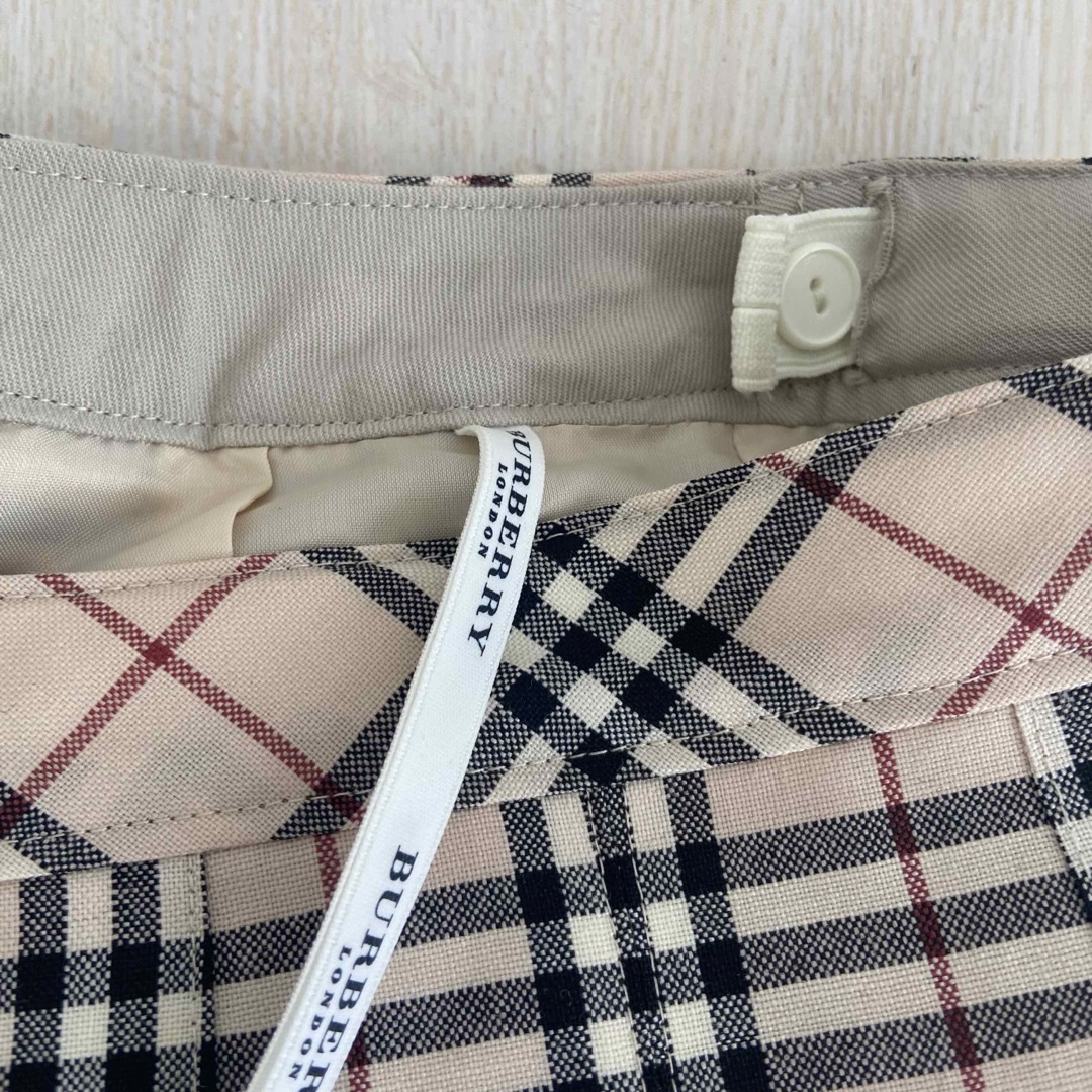 BURBERRY(バーバリー)のBurberry 160A チェックプリーツスカート キッズ/ベビー/マタニティのキッズ服女の子用(90cm~)(スカート)の商品写真