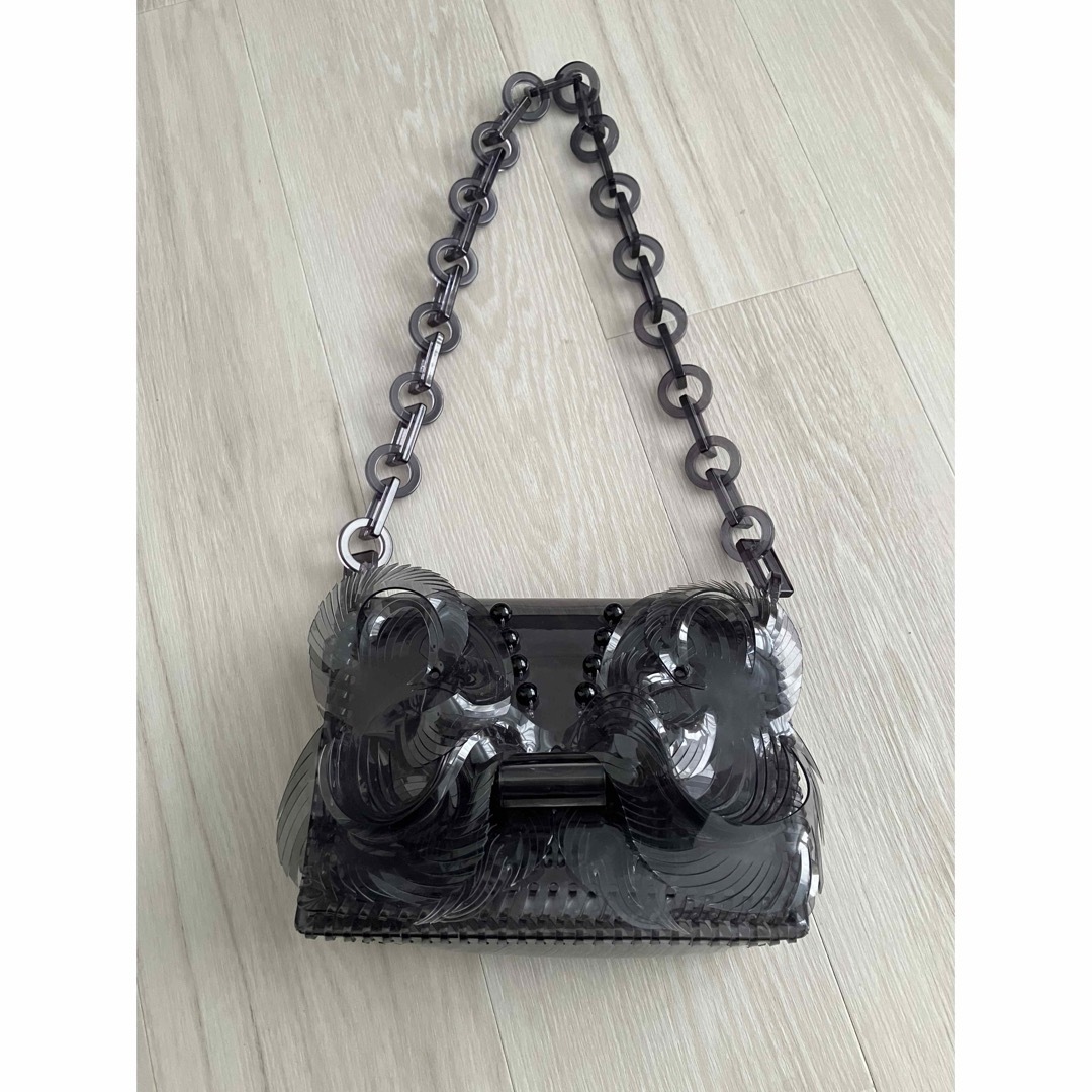 mame(マメ)のTransparent Sculptural Mini Chain Bag  レディースのバッグ(ショルダーバッグ)の商品写真