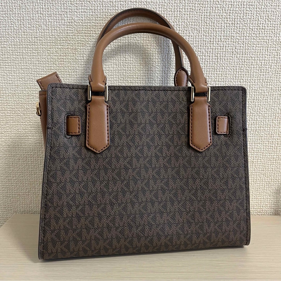 Michael Kors(マイケルコース)のマイケルコース　ショルダーバッグ　サッチェル　スモール　総柄　ブラウン レディースのバッグ(ハンドバッグ)の商品写真