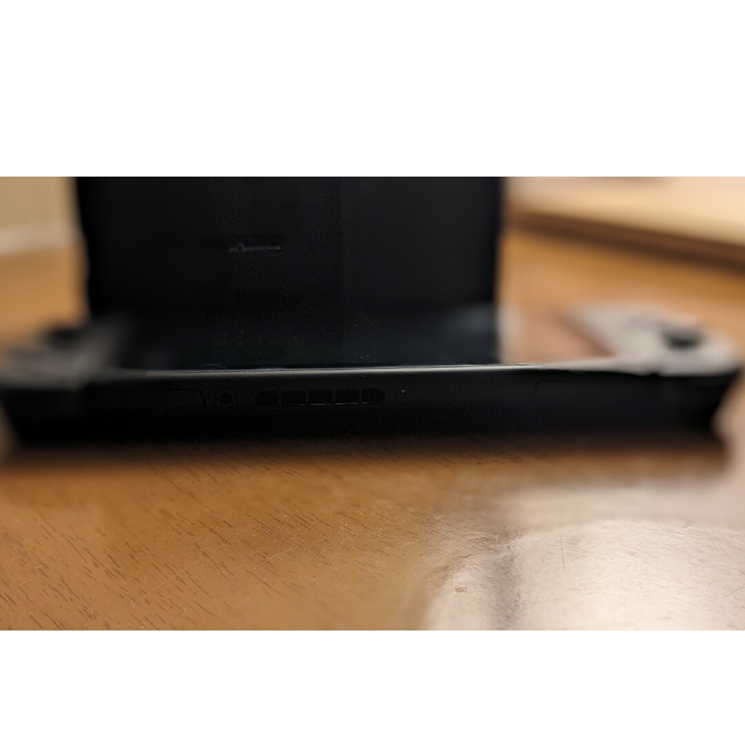 Nintendo Switch(ニンテンドースイッチ)のNintendo Switch　グレー　本体、付属品 エンタメ/ホビーのゲームソフト/ゲーム機本体(携帯用ゲーム機本体)の商品写真