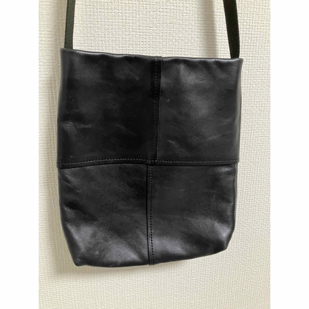 SUNSEA(サンシー)のSUNSEA サンシー　レザーポシェット　 LEATHER POCHETTE メンズのバッグ(ショルダーバッグ)の商品写真